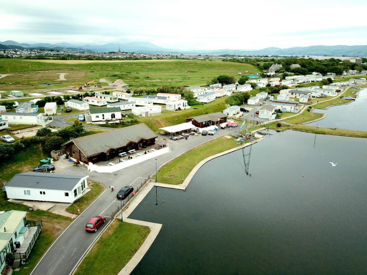 Vault 21 Hotel Millom Exterior photo